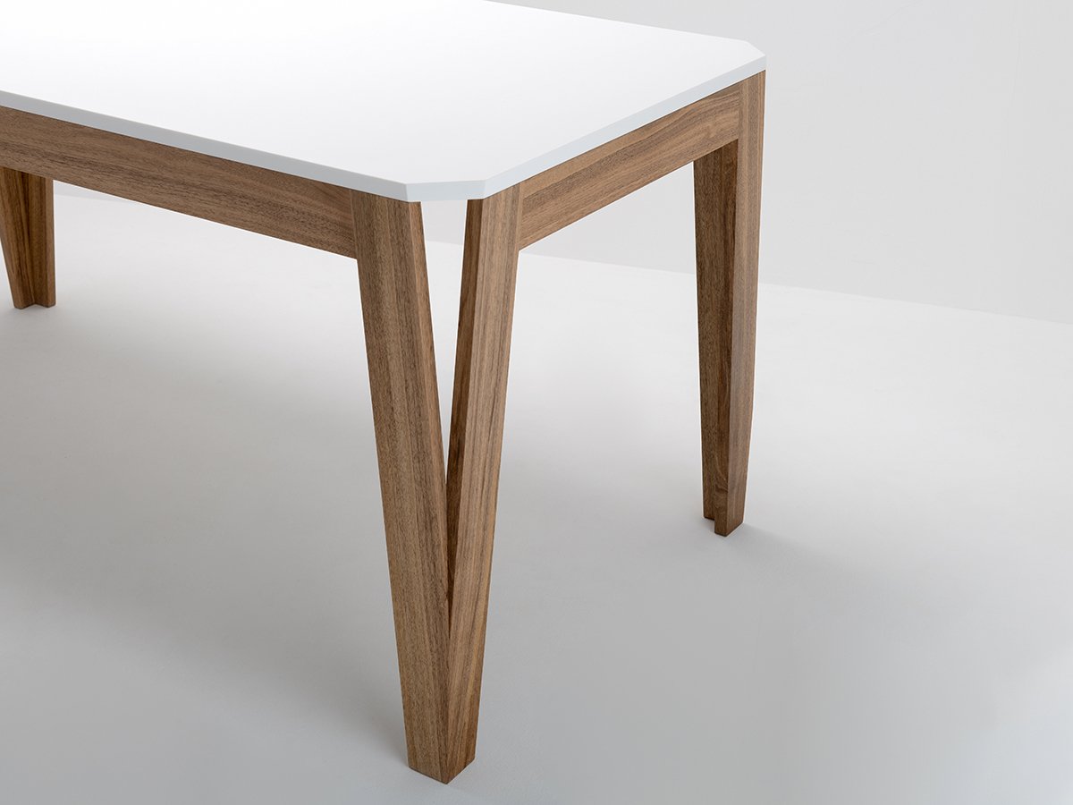 Table MéliMélo en noyer et résine sur mesure et Piétement en noyer - MéliMélo
