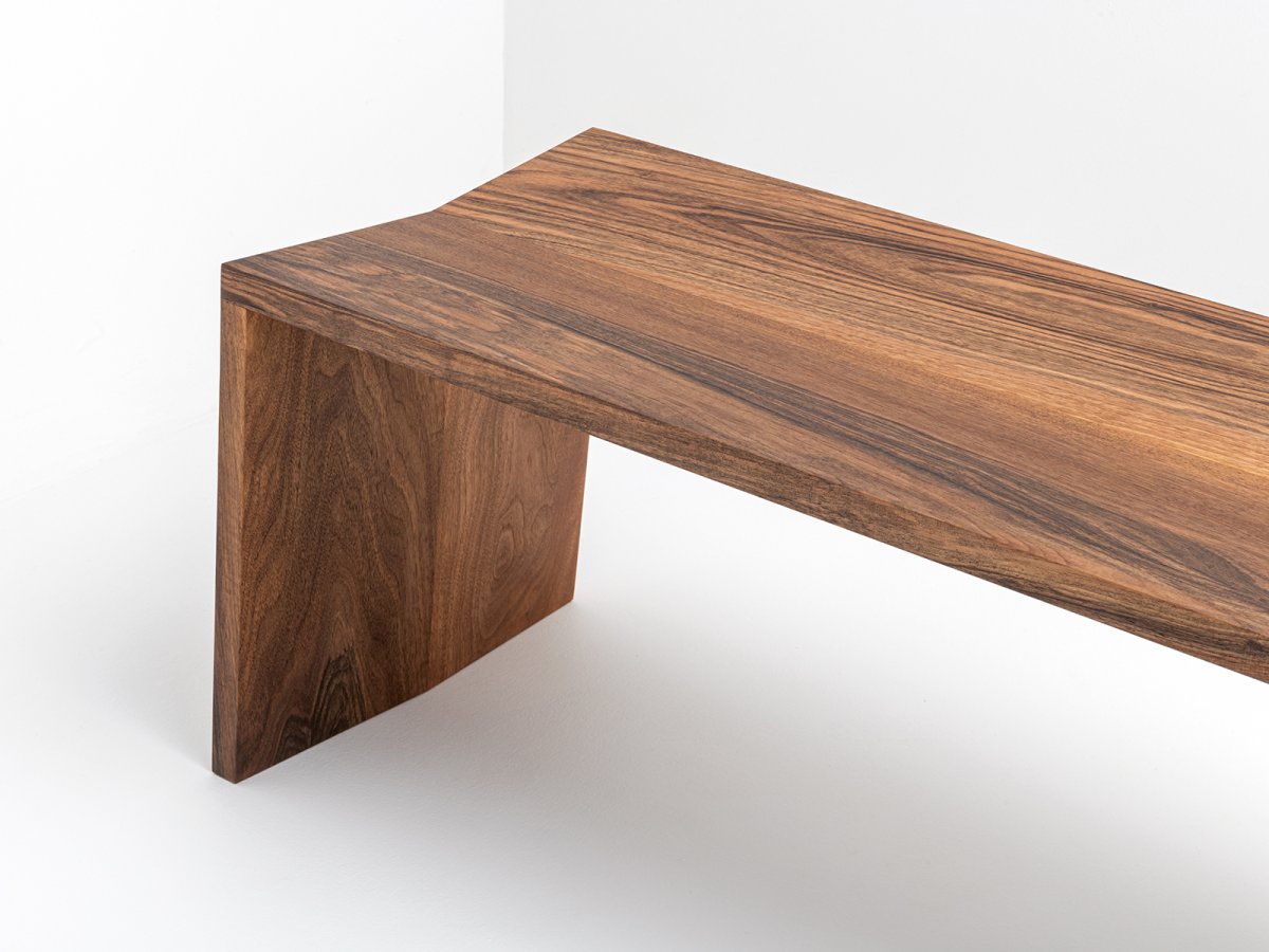 Banc design en bois massif de noyer confortable - PAP