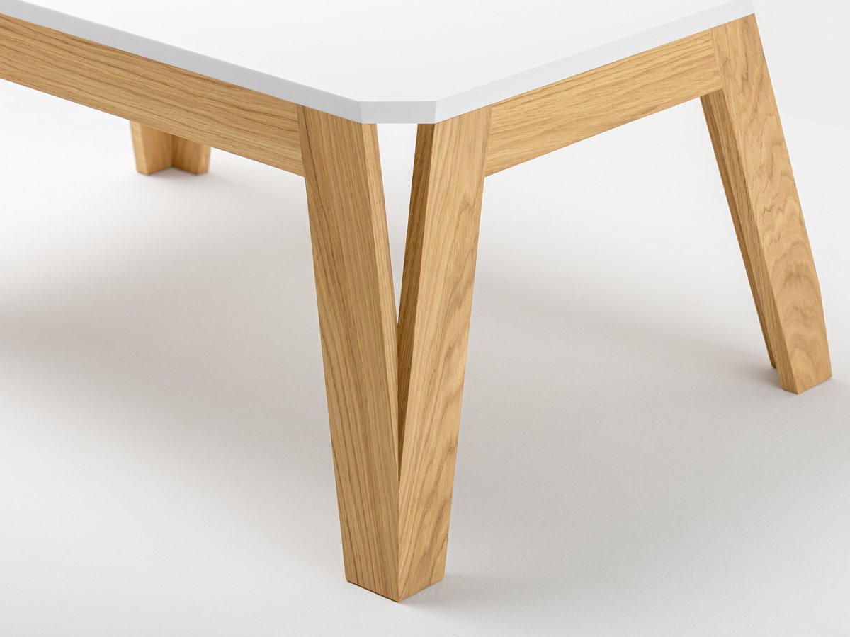 Table basse MéliMélo en chêne et résine sur-mesure - Plateau blanc en HI-MACS ®  Alpine White