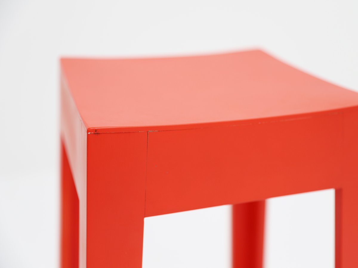 Tabouret de bar Wak en chêne laqué d'occasion - Empilable et léger