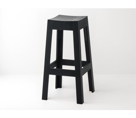 Tabouret bar en bois massif  laqué 100% personnalisable RAL9005 - Wak