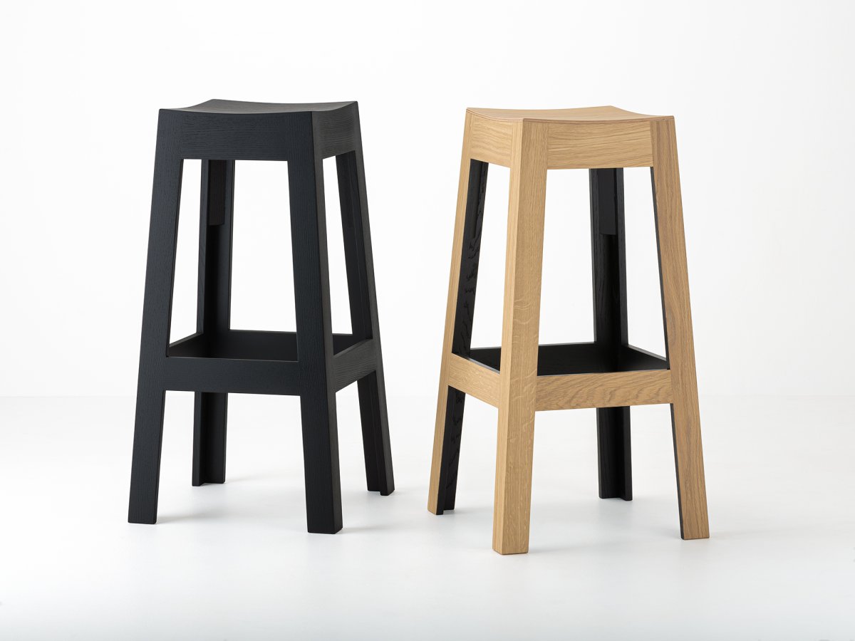 Tabouret haut de bar en chêne laqué intérieur ou intégral RAL - Wak