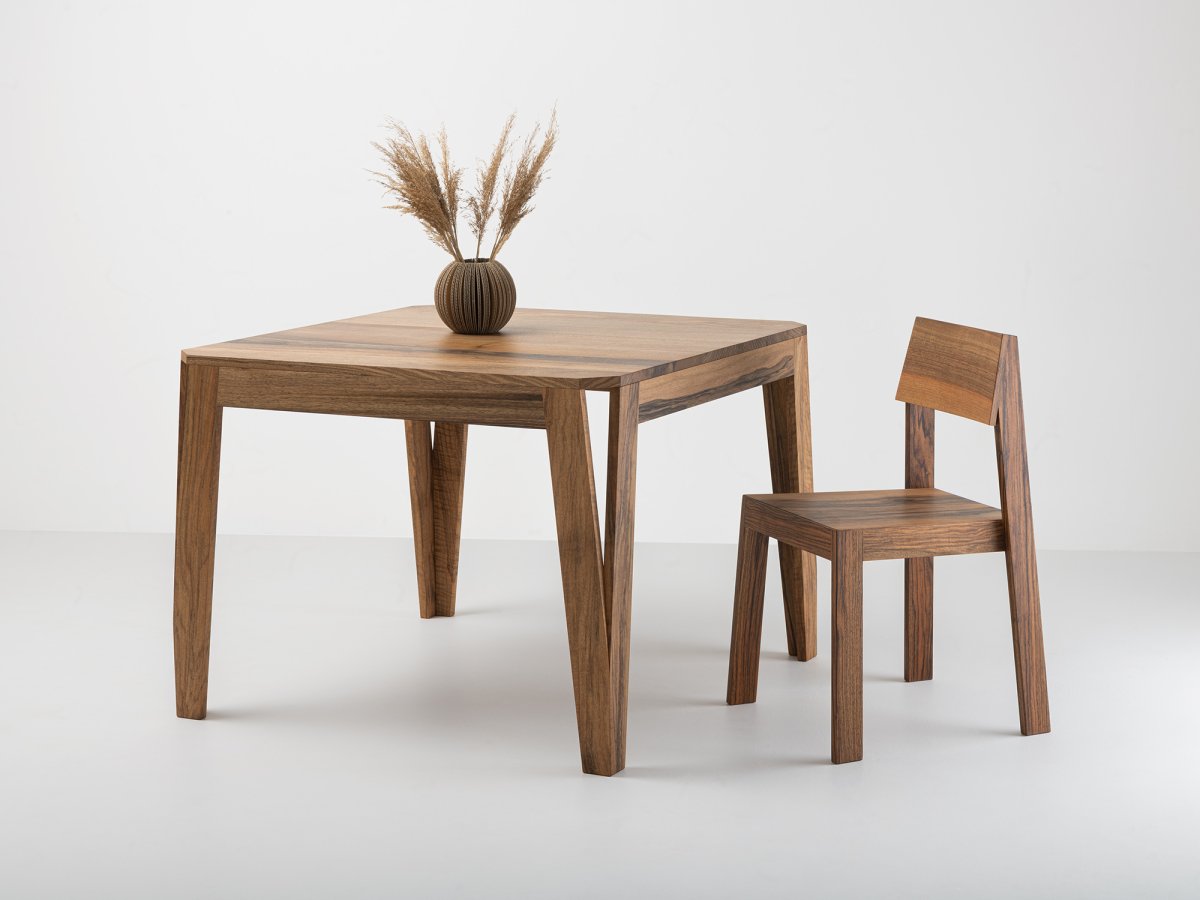 Table contemporaine en bois made in France - MéliMélo en noyer