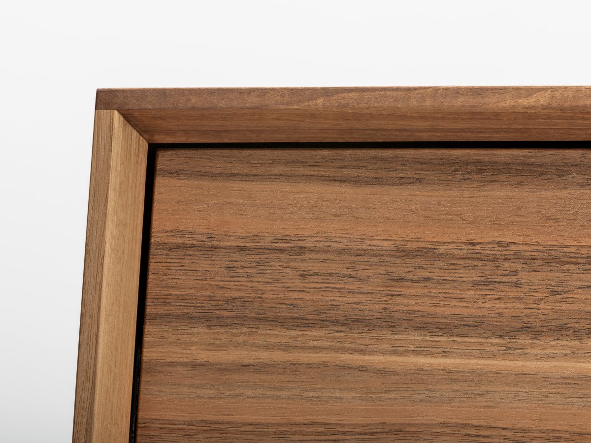 Table basse noyer - Formes géométriques