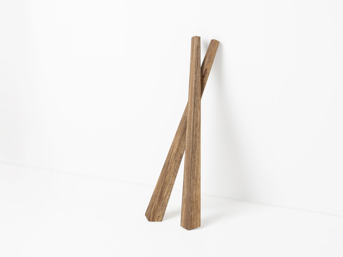 Couverts à salade en bois design en noyer