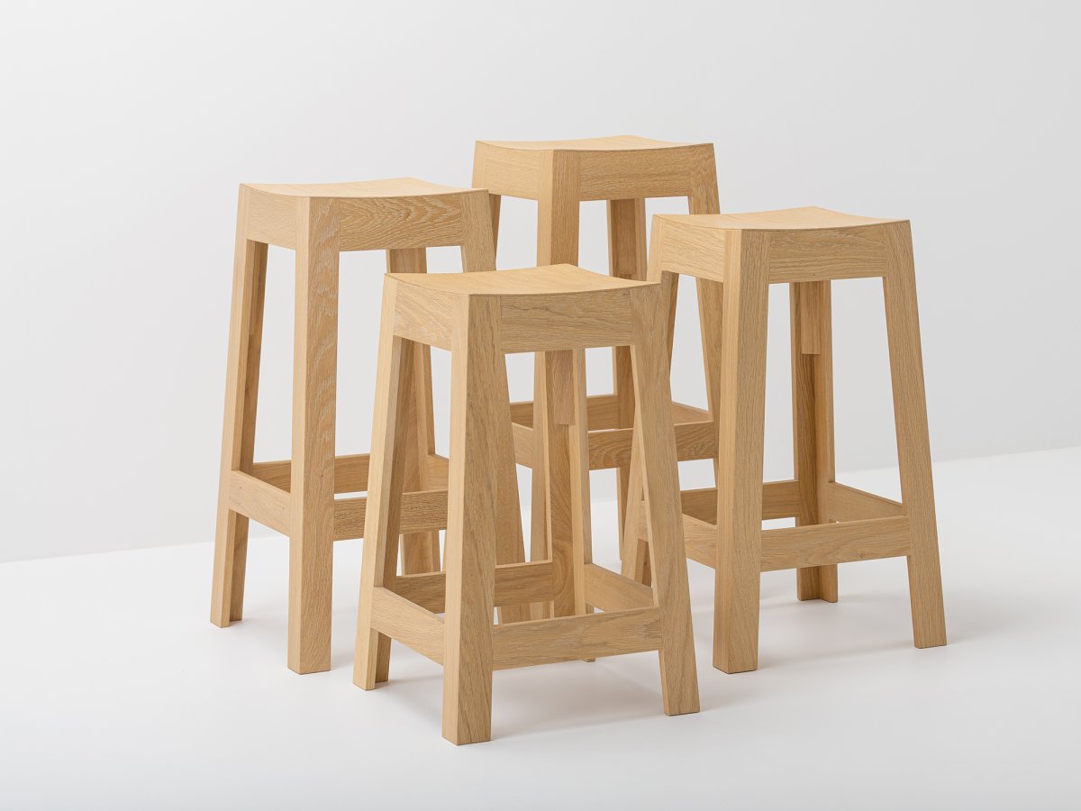 Tabouret haut en bois sur mesure