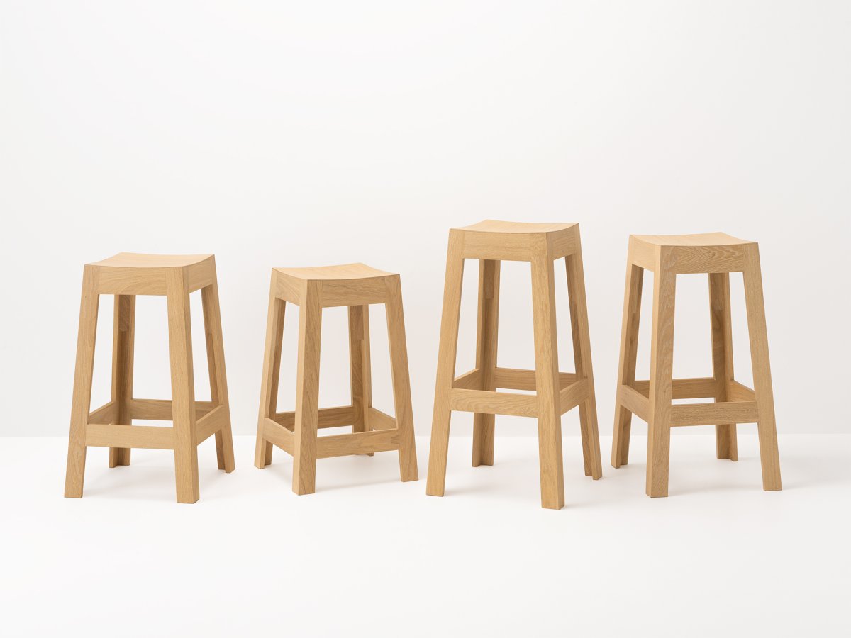 Tabouret de bar sur-mesure pour un espace de convivialité