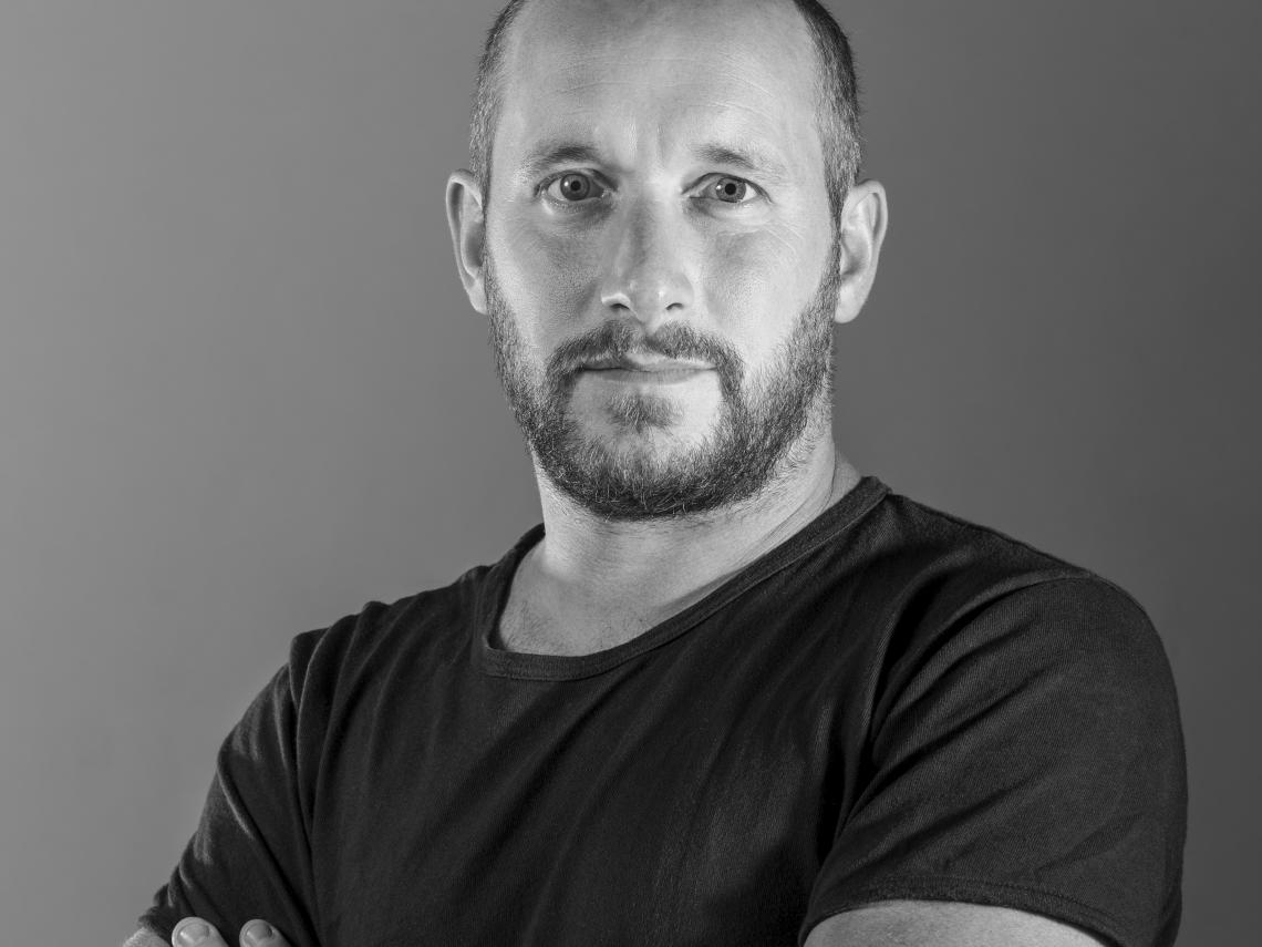 Hugo Delavelle, &eacute;b&eacute;niste designer, fondateur et g&eacute;rant